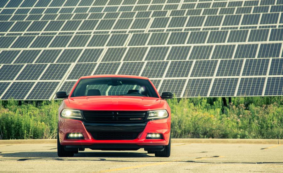  Dodge Charger SXT Blacktop 2016 года  (фото 3 из 12)